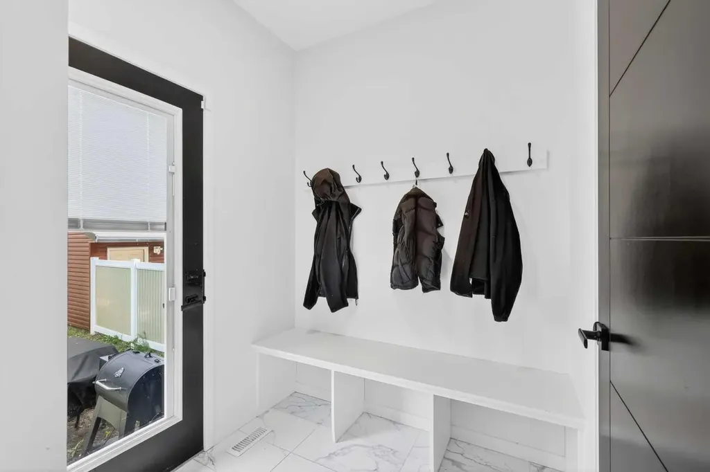 14 Wolf Creek Rise SE Calgary AB T2X 4Y9