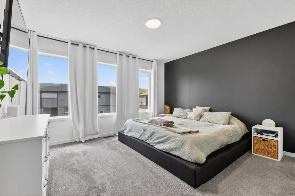 14 Wolf Creek Rise SE Calgary AB T2X 4Y9