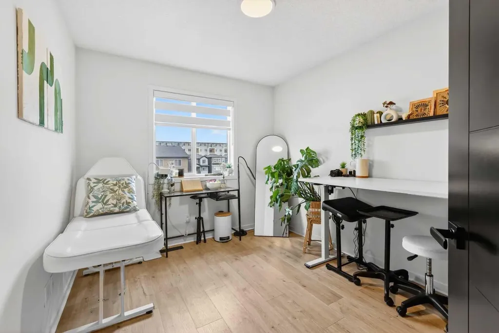 14 Wolf Creek Rise SE Calgary AB T2X 4Y9