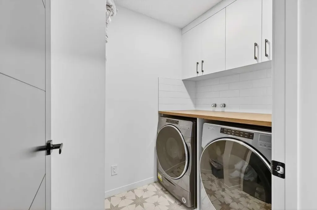 14 Wolf Creek Rise SE Calgary AB T2X 4Y9