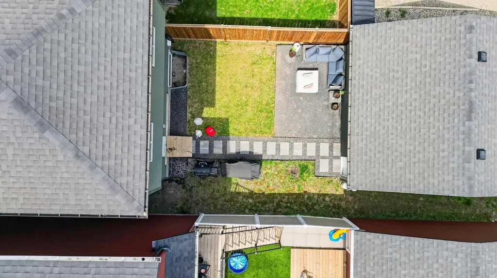14 Wolf Creek Rise SE Calgary AB T2X 4Y9