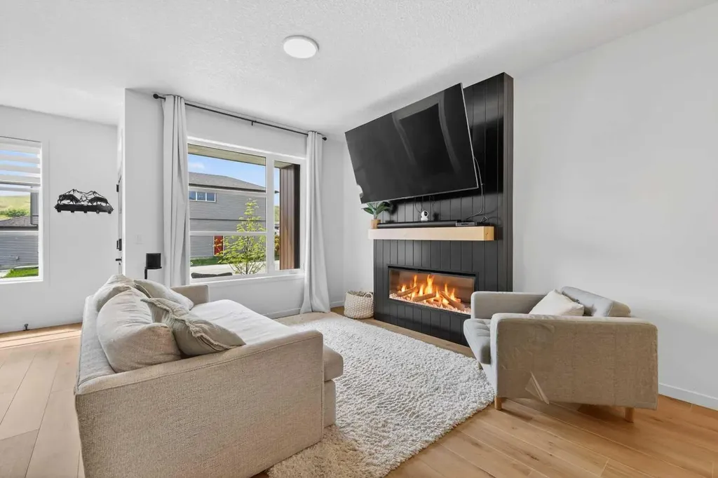 14 Wolf Creek Rise SE Calgary AB T2X 4Y9