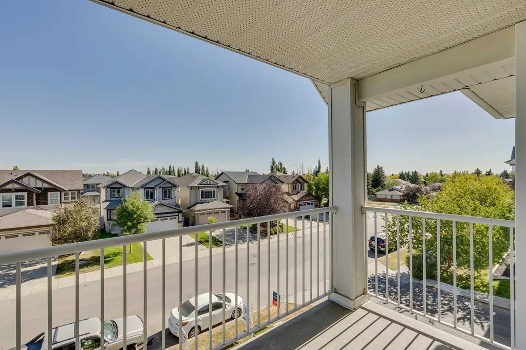 7301 Valleyview Park SE Calgary AB T2B 3R6