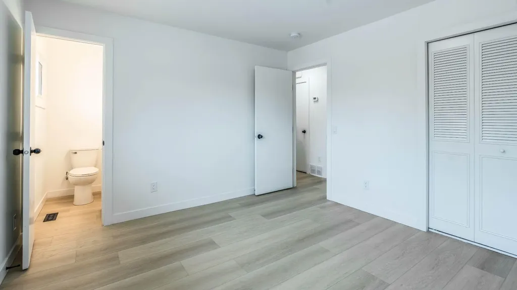 172 Pinewind Road NE Calgary AB T1y2g9