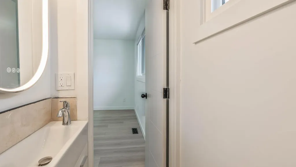 172 Pinewind Road NE Calgary AB T1y2g9