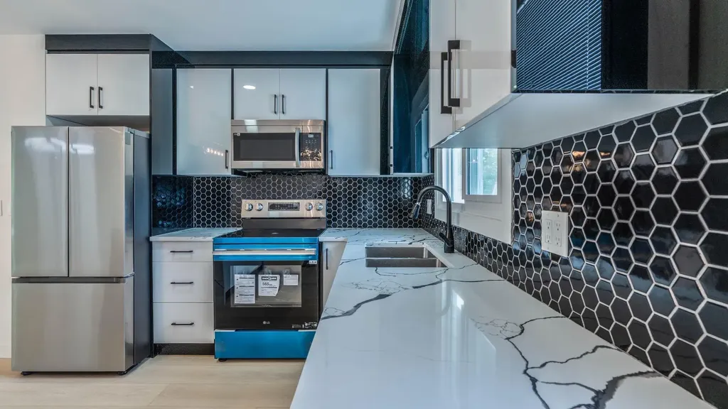 172 Pinewind Road NE Calgary AB T1y2g9
