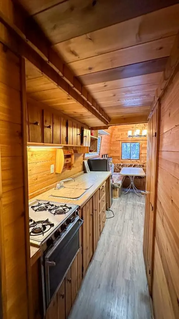 5227 Township Road 320 Rural Mountain View County AB T0M1X0