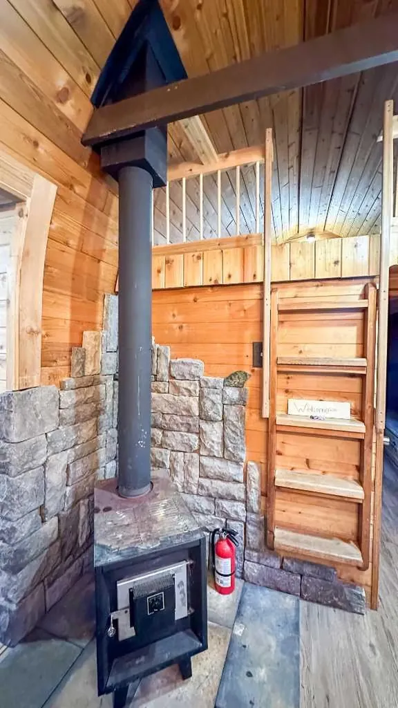 5227 Township Road 320 Rural Mountain View County AB T0M1X0