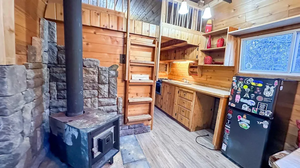 5227 Township Road 320 Rural Mountain View County AB T0M1X0