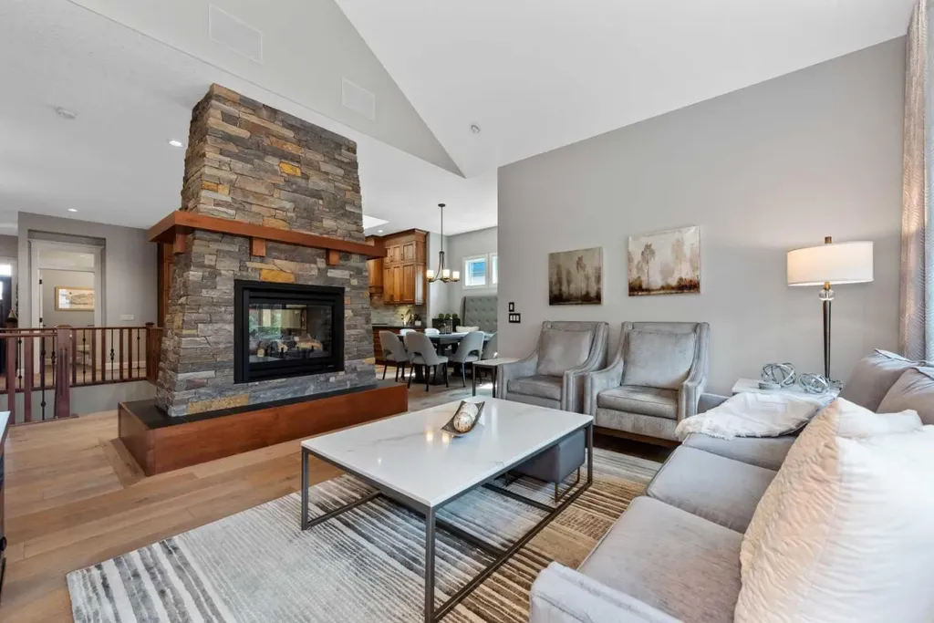 120 Elgin Estates View SE Calgary AB T2Z 0N7