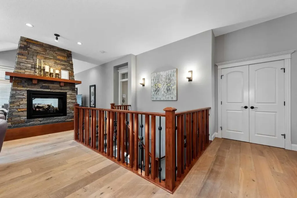 120 Elgin Estates View SE Calgary AB T2Z 0N7