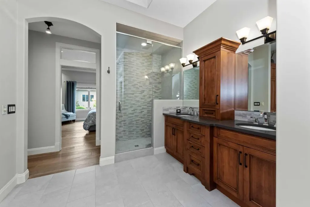 120 Elgin Estates View SE Calgary AB T2Z 0N7
