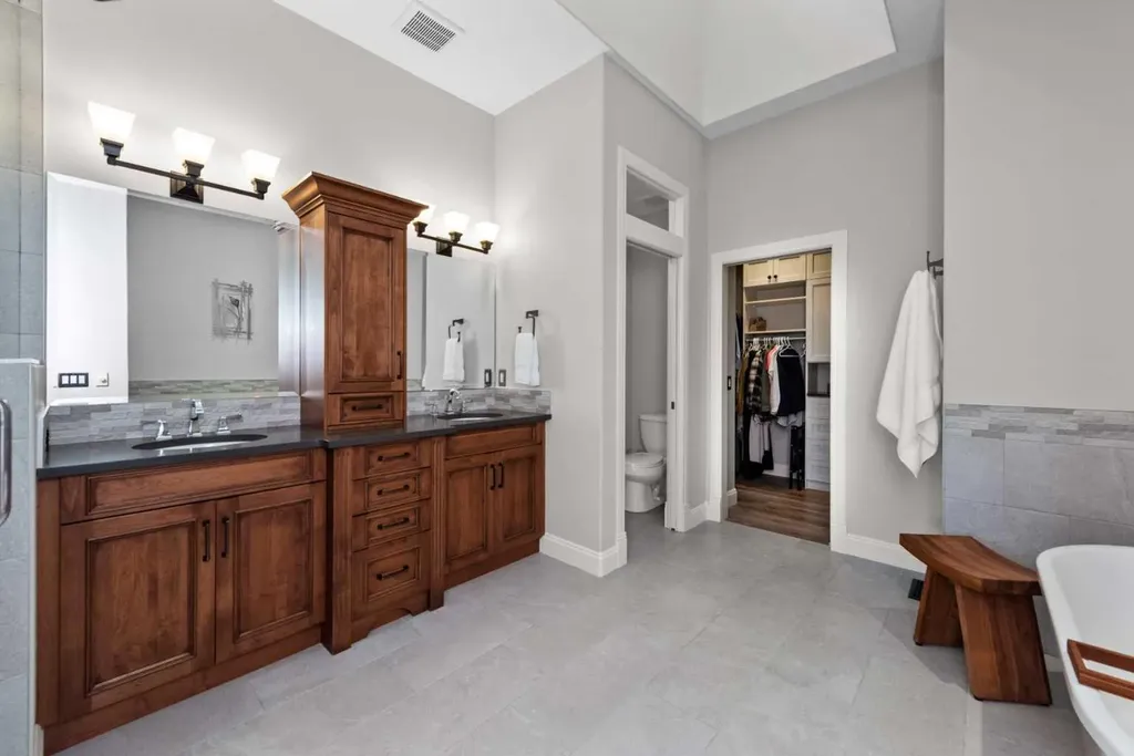 120 Elgin Estates View SE Calgary AB T2Z 0N7