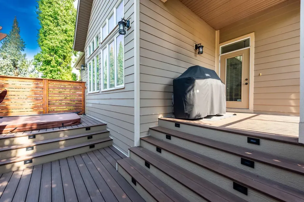 120 Elgin Estates View SE Calgary AB T2Z 0N7