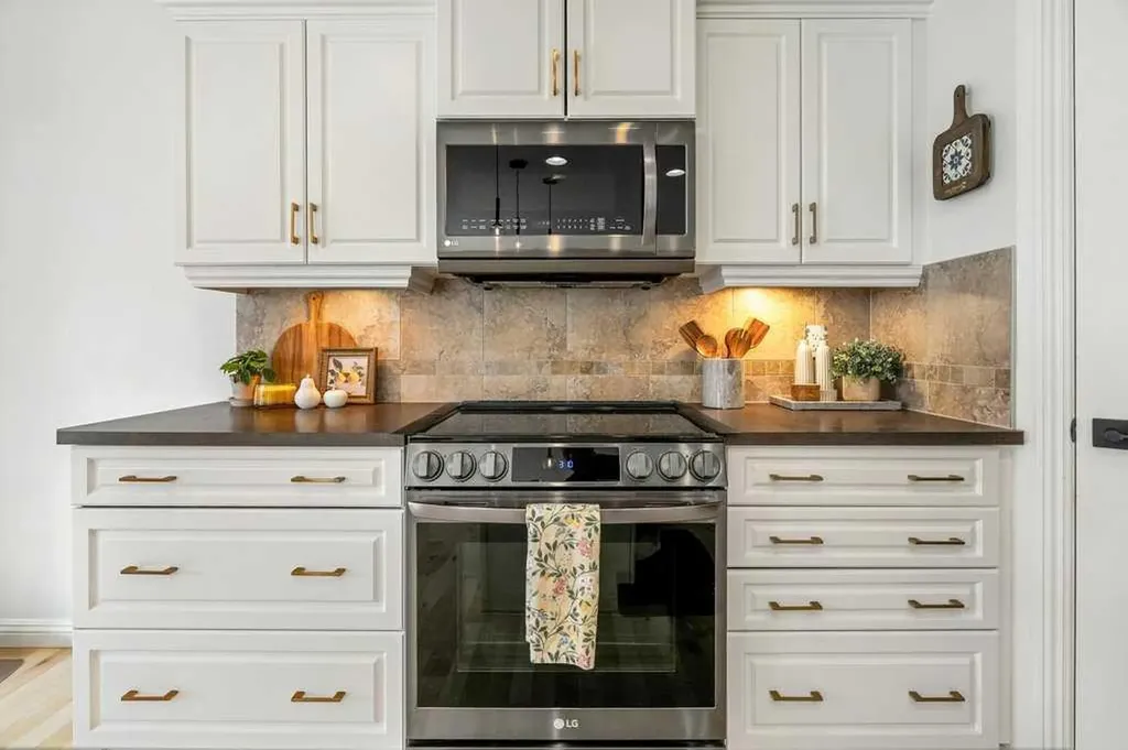 262 Autumn Circle SE Calgary AB T3M 0J8
