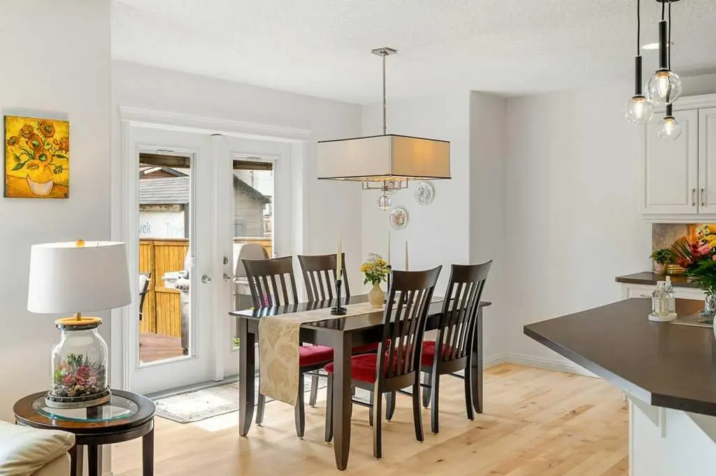262 Autumn Circle SE Calgary AB T3M 0J8