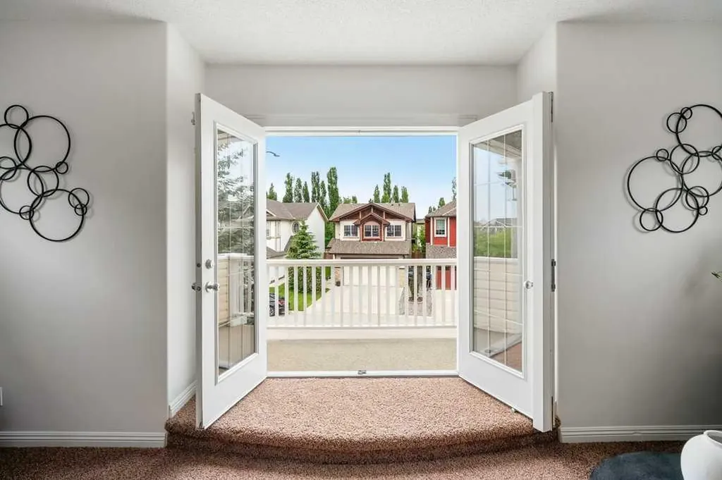 262 Autumn Circle SE Calgary AB T3M 0J8
