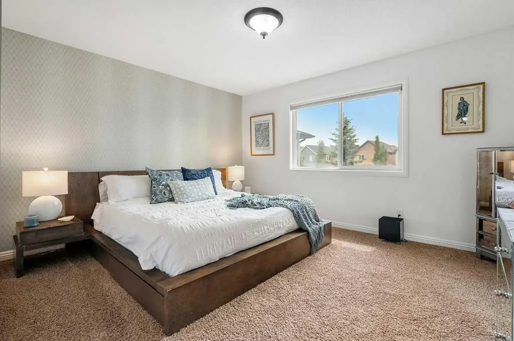 262 Autumn Circle SE Calgary AB T3M 0J8