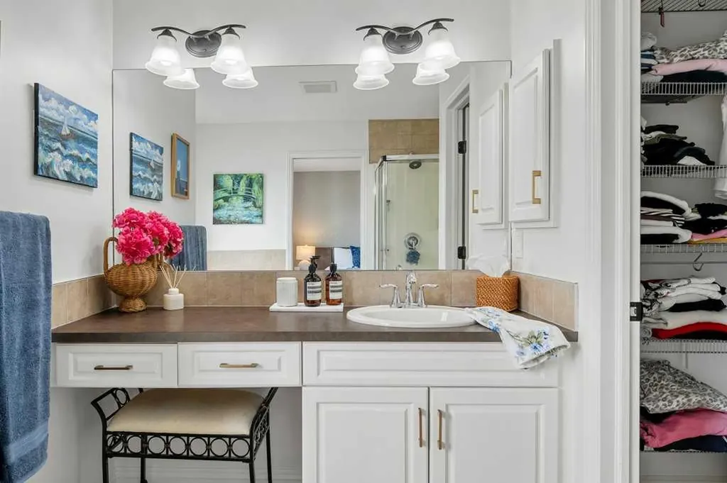 262 Autumn Circle SE Calgary AB T3M 0J8