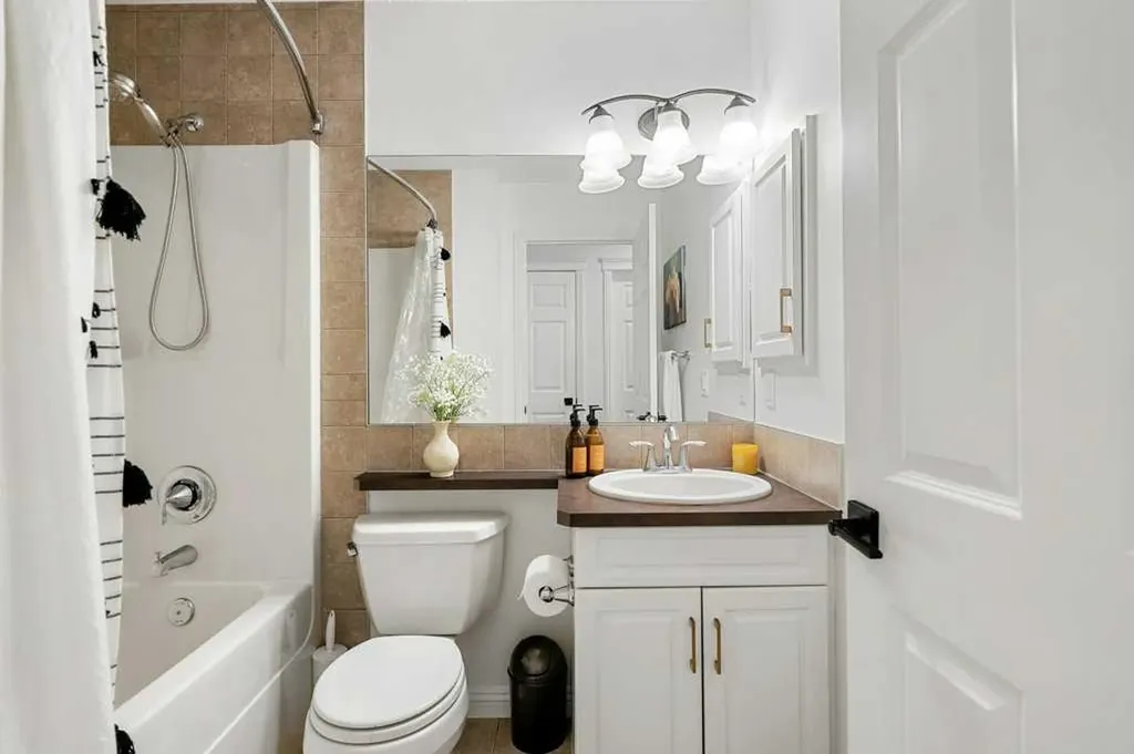 262 Autumn Circle SE Calgary AB T3M 0J8