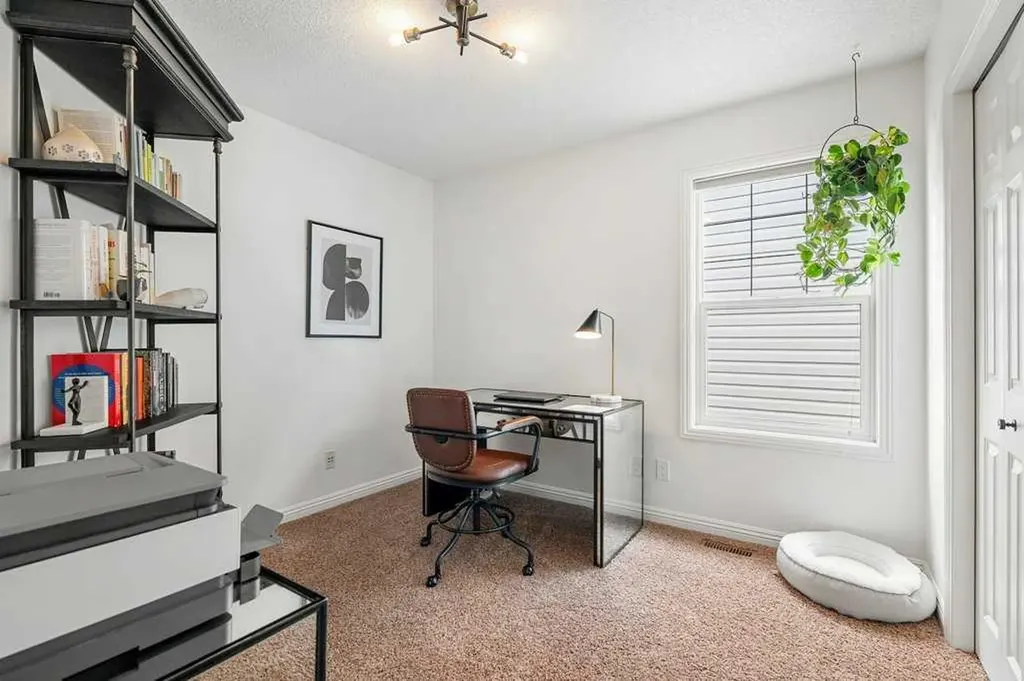 262 Autumn Circle SE Calgary AB T3M 0J8