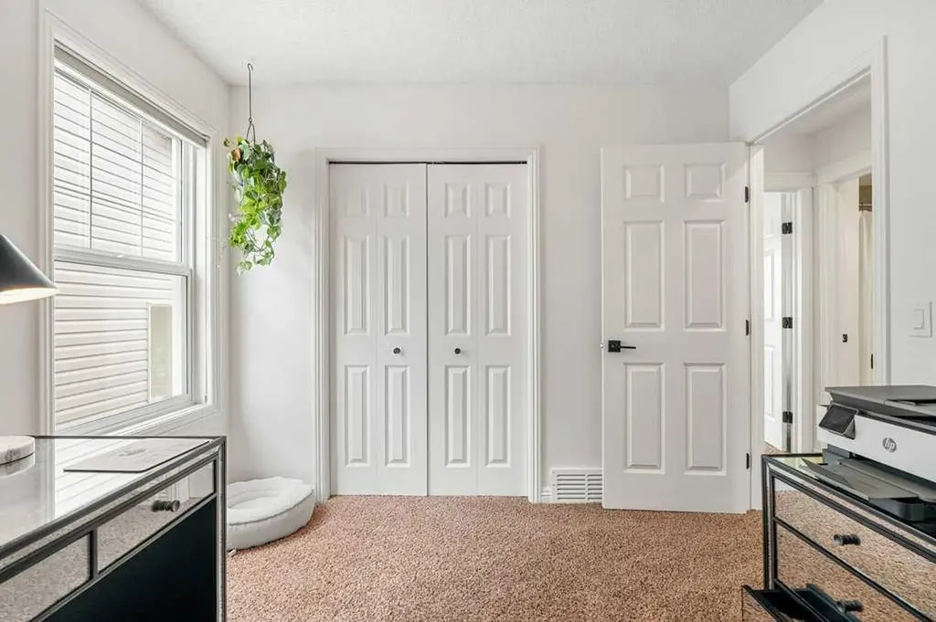 262 Autumn Circle SE Calgary AB T3M 0J8