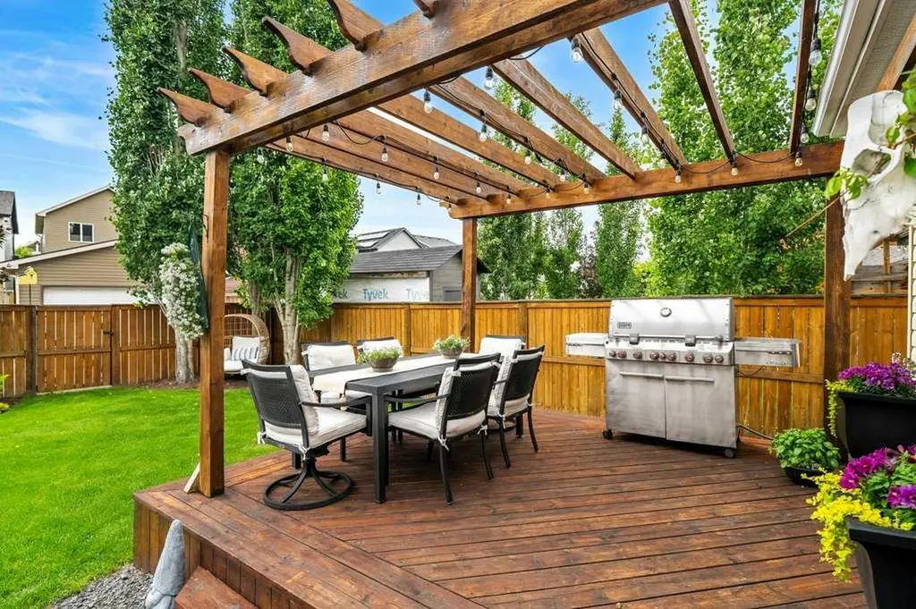 262 Autumn Circle SE Calgary AB T3M 0J8