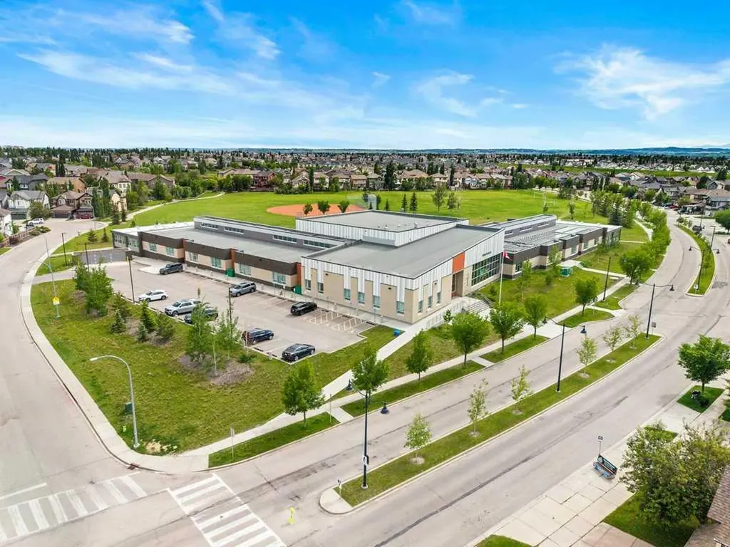 262 Autumn Circle SE Calgary AB T3M 0J8