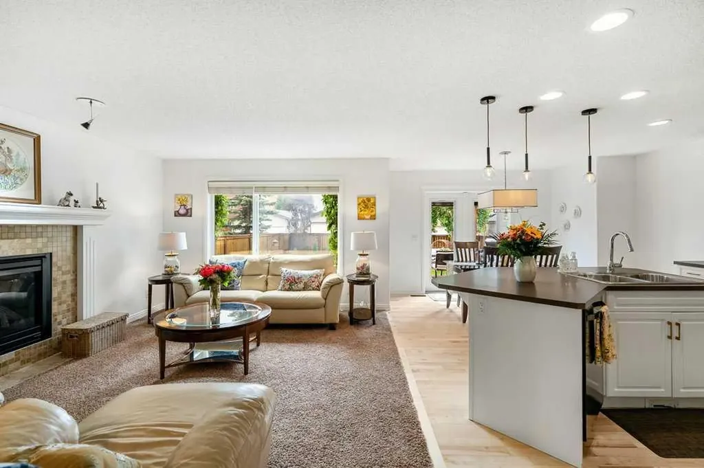 262 Autumn Circle SE Calgary AB T3M 0J8