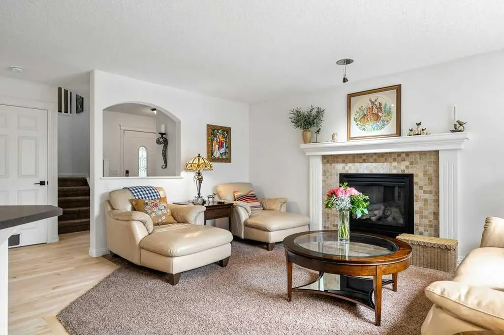 262 Autumn Circle SE Calgary AB T3M 0J8