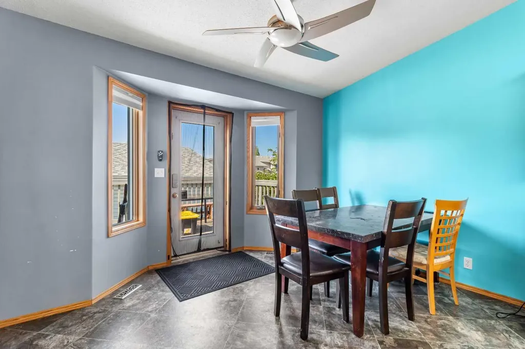10 Kingston Drive Red Deer AB T4P 3P9