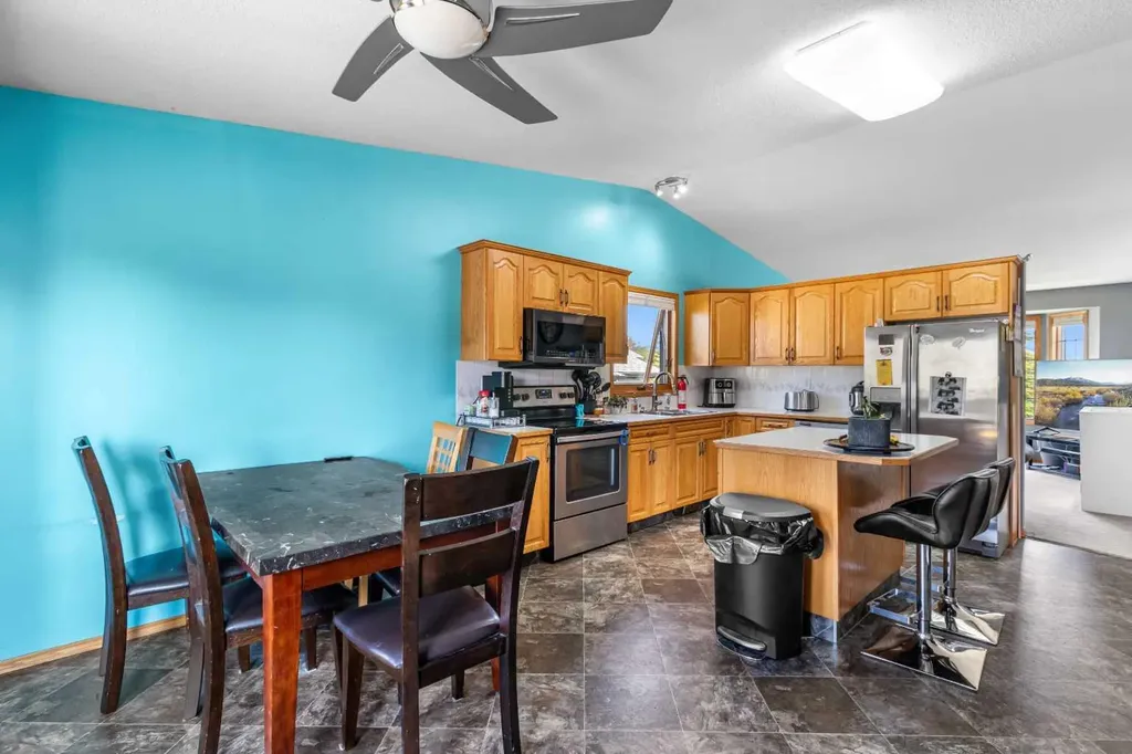 10 Kingston Drive Red Deer AB T4P 3P9