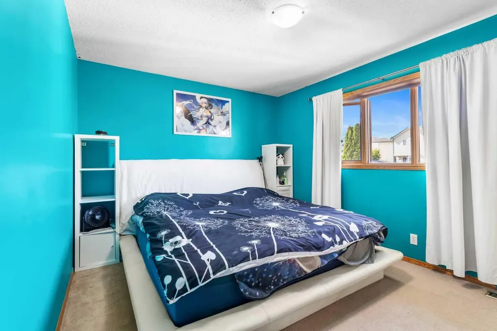 10 Kingston Drive Red Deer AB T4P 3P9
