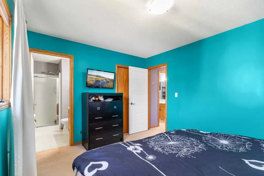 10 Kingston Drive Red Deer AB T4P 3P9