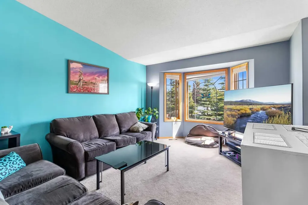 10 Kingston Drive Red Deer AB T4P 3P9
