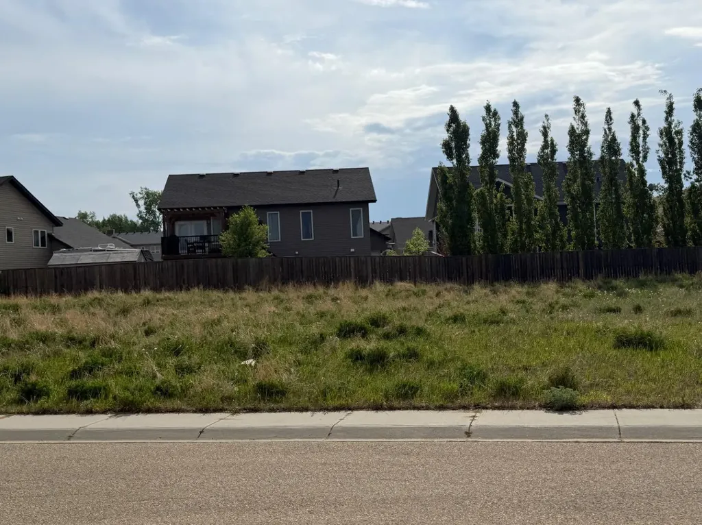 4009 42 Street Close Ponoka AB T4J 0A4