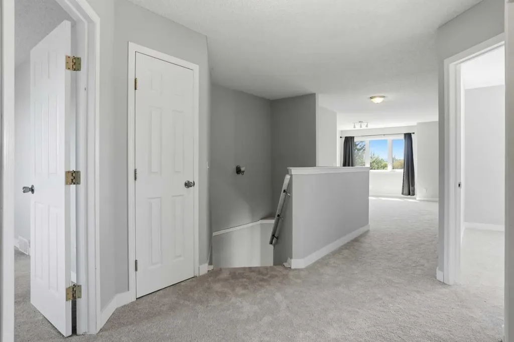 141 Shannon Square SW Calgary AB T2Y 4K3