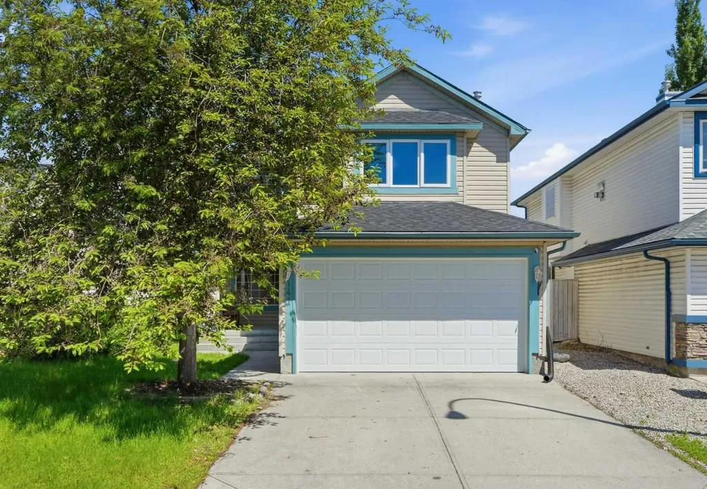 141 Shannon Square SW Calgary AB T2Y 4K3
