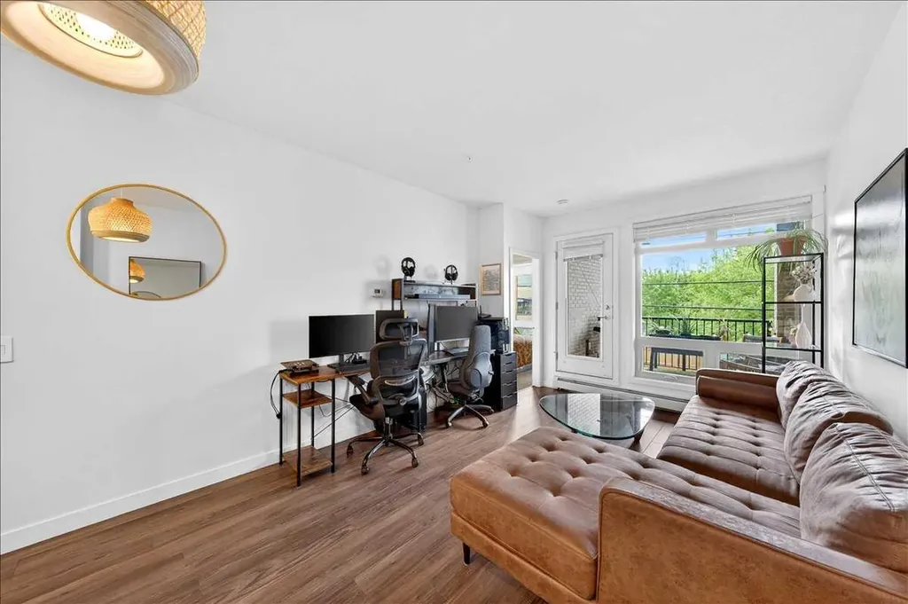 823 5 Avenue NW Calgary AB T2N0R5