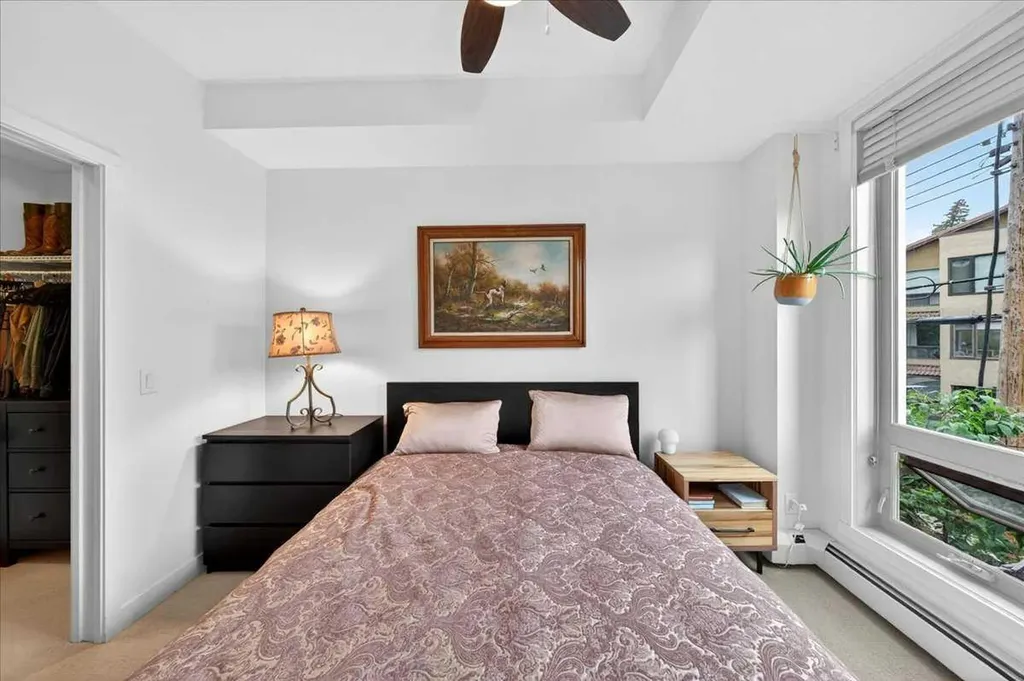 823 5 Avenue NW Calgary AB T2N0R5