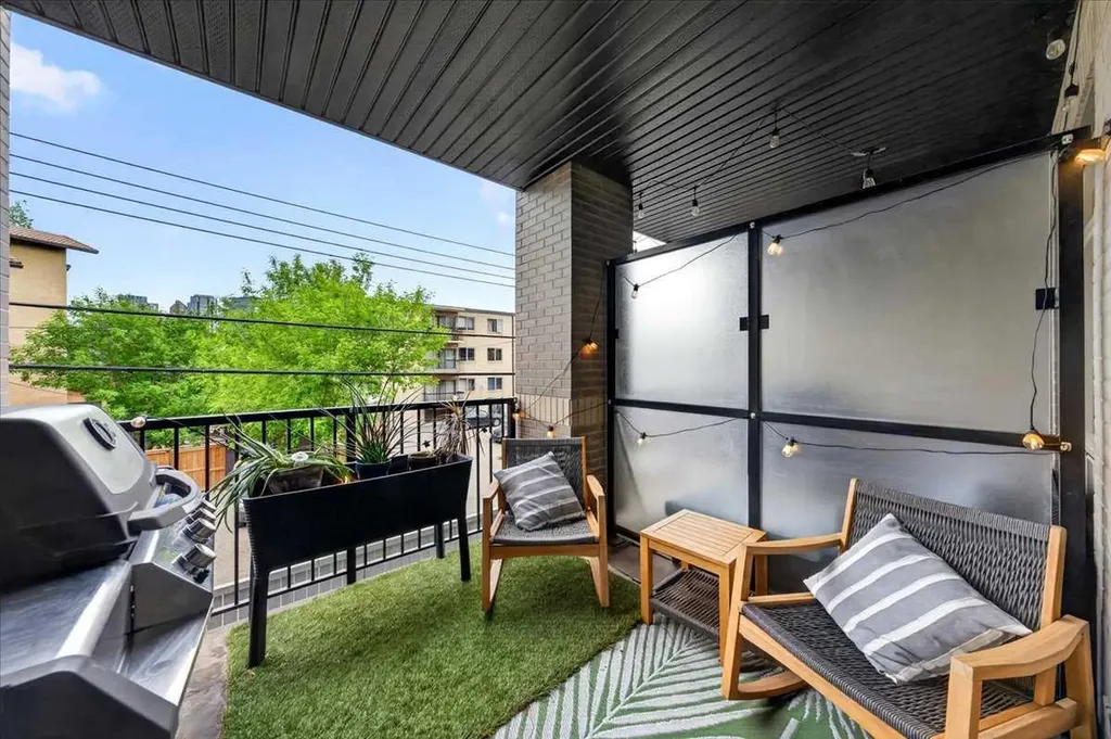 823 5 Avenue NW Calgary AB T2N0R5