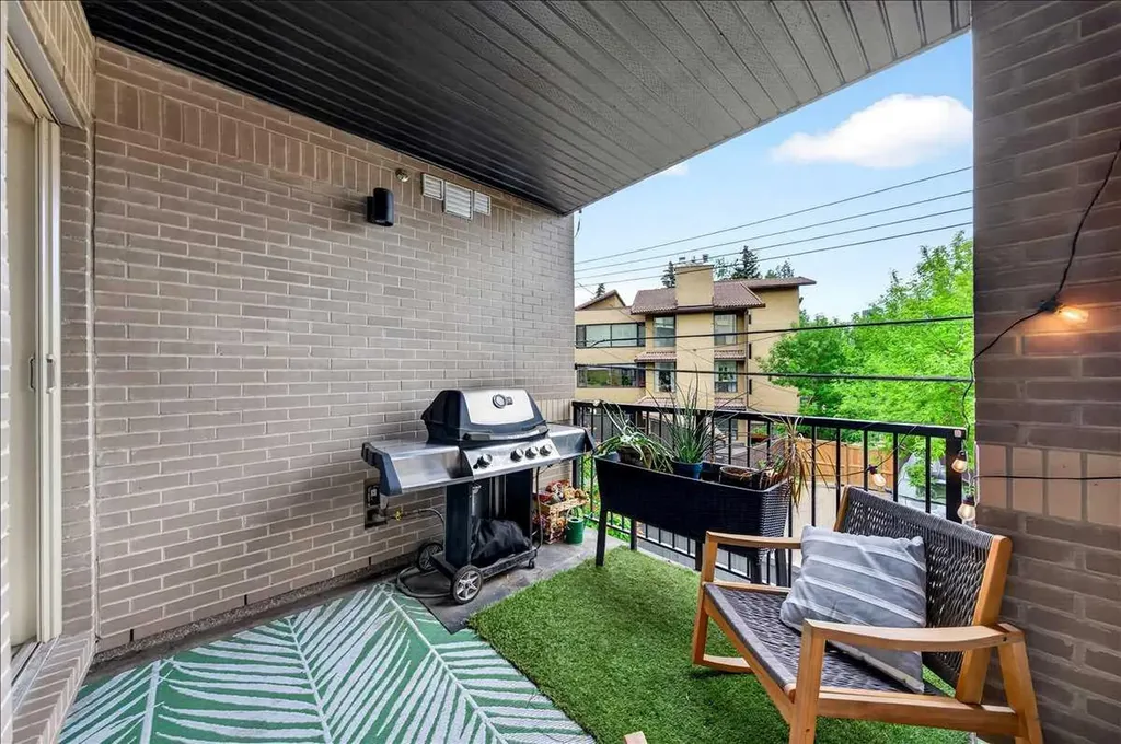 823 5 Avenue NW Calgary AB T2N0R5