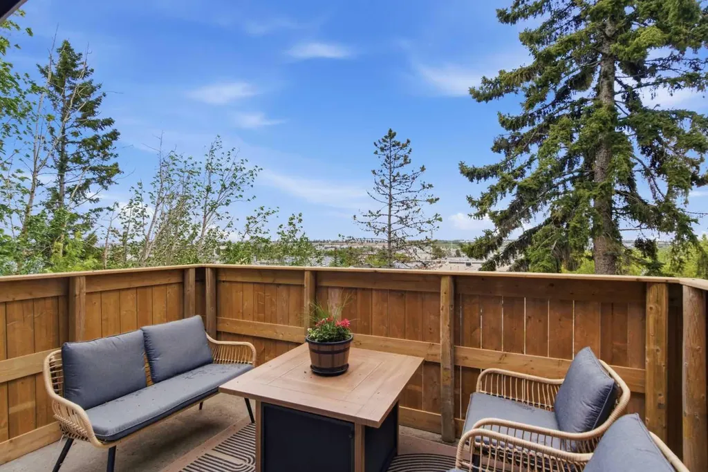 3615 1 Street NE Calgary AB T2E 3L8