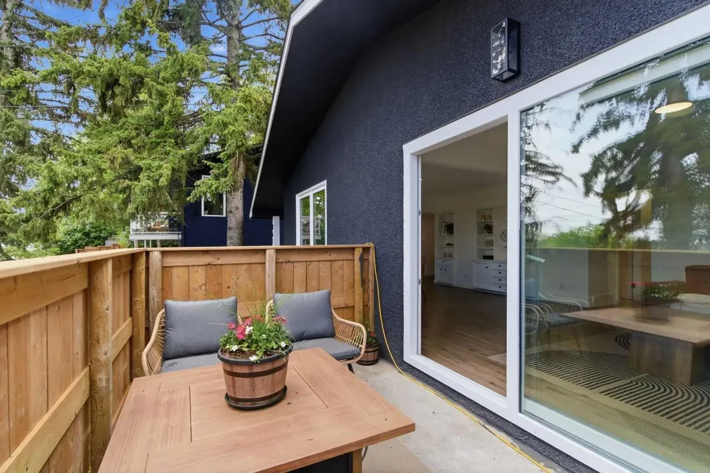 3615 1 Street NE Calgary AB T2E 3L8