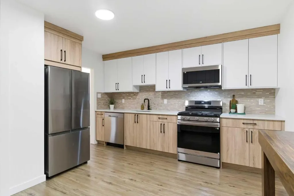 3615 1 Street NE Calgary AB T2E 3L8