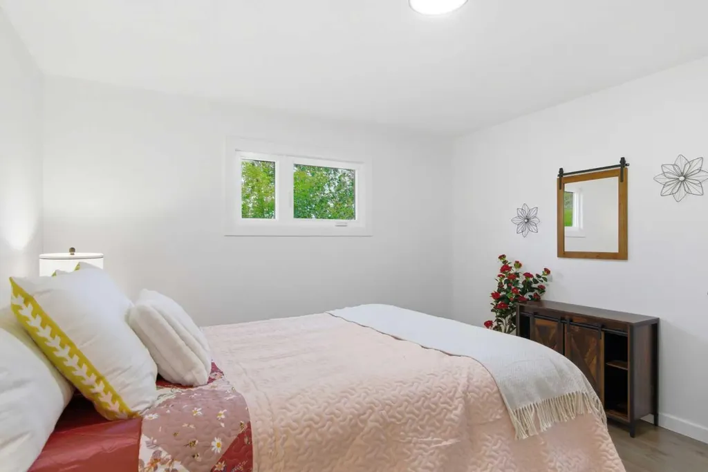 3615 1 Street NE Calgary AB T2E 3L8