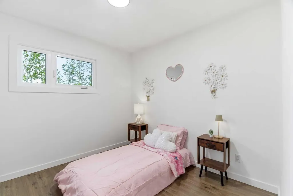 3615 1 Street NE Calgary AB T2E 3L8