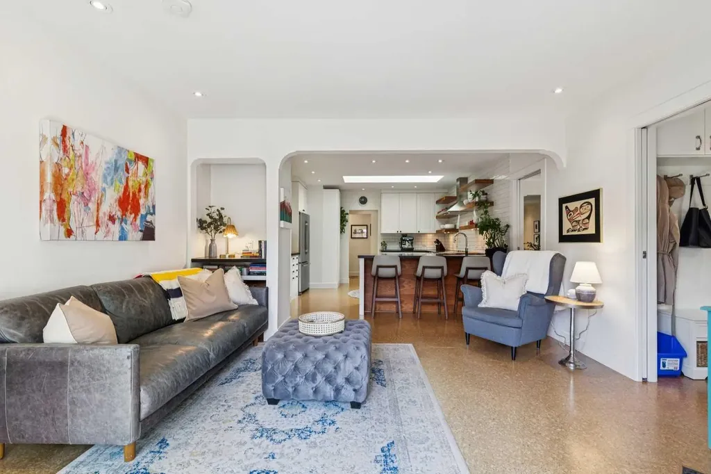 3202 1 Street SW Calgary AB T2S 1R1