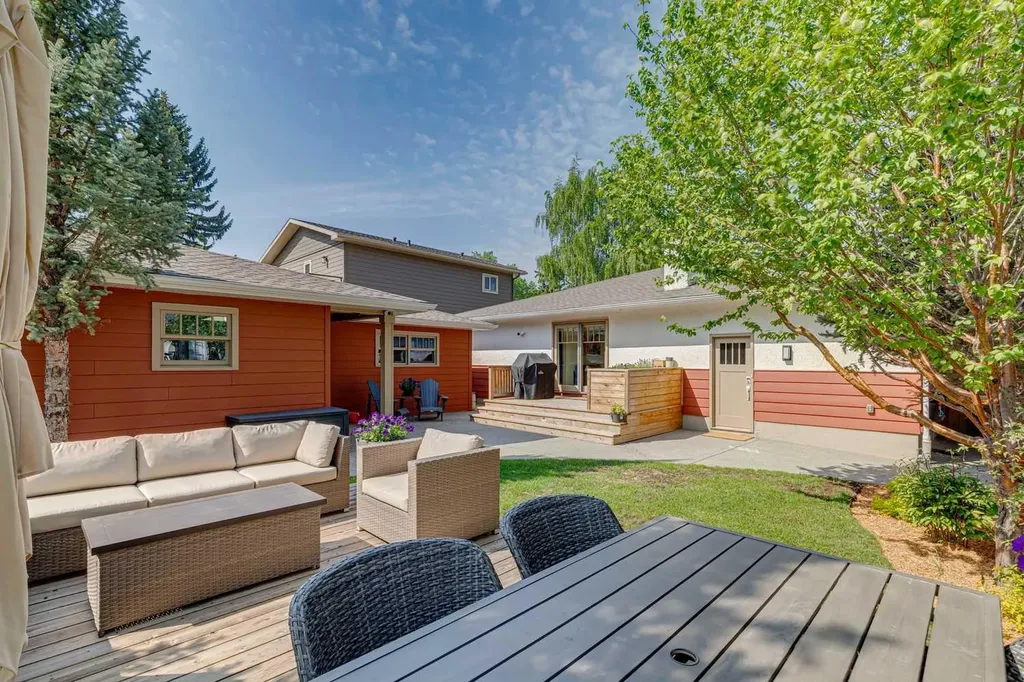 3202 1 Street SW Calgary AB T2S 1R1