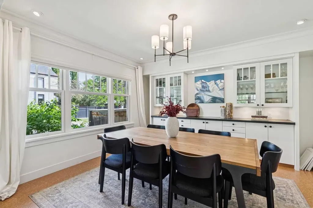 3202 1 Street SW Calgary AB T2S 1R1